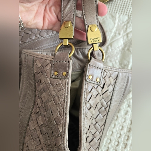 Elliott Lucca Mushroom Leather Hobo Bag with woven leather detail - Picture 3 of 10